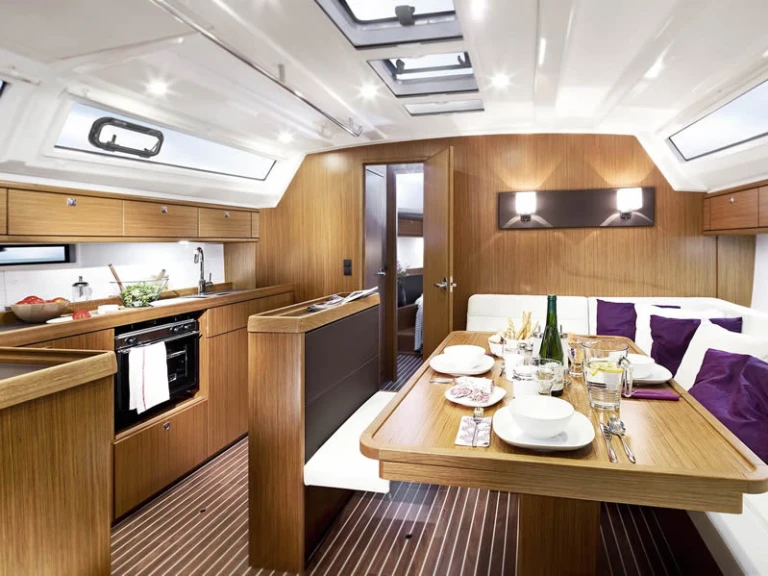 Yacht charter Lefkáda - Bavaria Bavaria Cruiser 46 /4cab on SamBoat