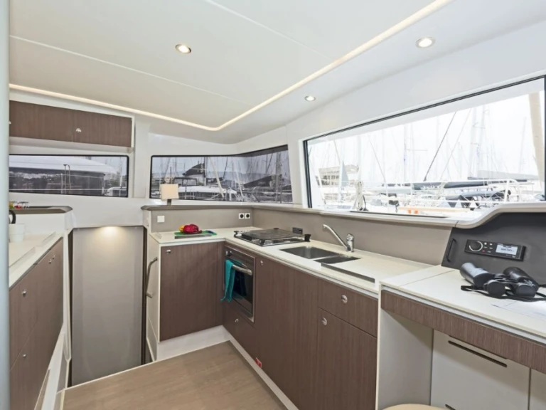 Yacht hire Ávdira cheap Bali 4.1/4 cab, 4WC