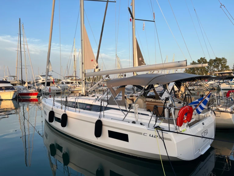 Yacht hire Gouvia cheap Bavaria C42 /3cab