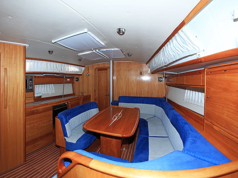 Hire a Bavaria Bavaria 40 Cruiser Biograd na Moru