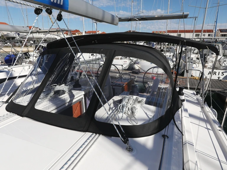 Yacht hire Biograd na Moru cheap Bavaria C42
