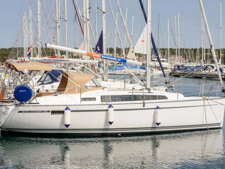Yacht hire Biograd na Moru cheap Cruiser 34
