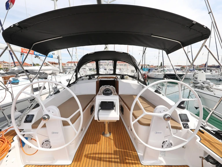 Hire Sailboat with or without skipper Bavaria Biograd na Moru