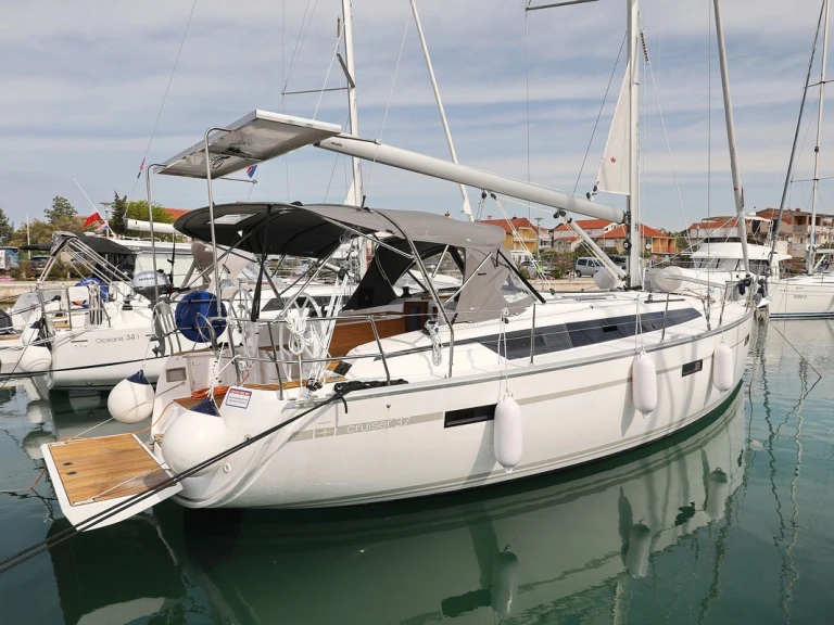 Yacht hire Biograd na Moru cheap Cruiser 37