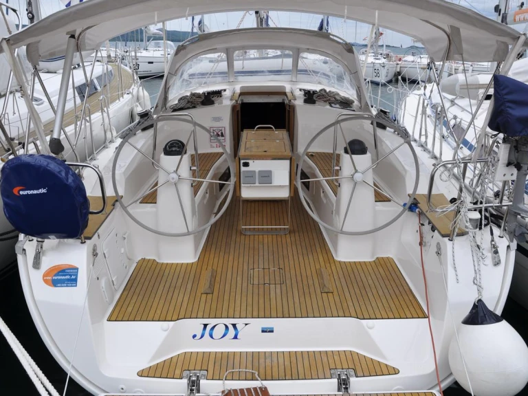 Sailboat hire in Biograd na Moru - Bavaria Cruiser 40