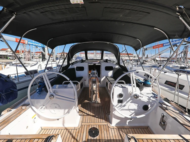 Yacht charter Biograd na Moru - Elan Impression 40.1 on SamBoat