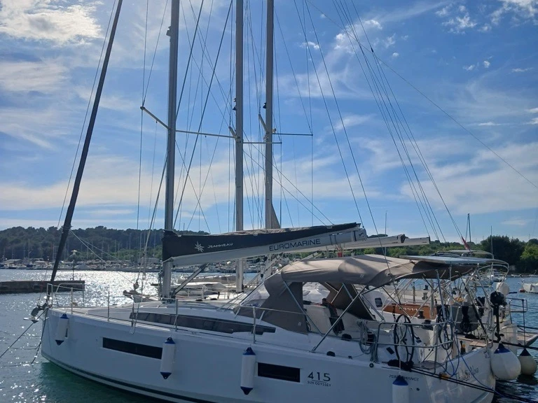 Jeanneau Sun Odyssey 415 charter bareboat or skippered in  Split