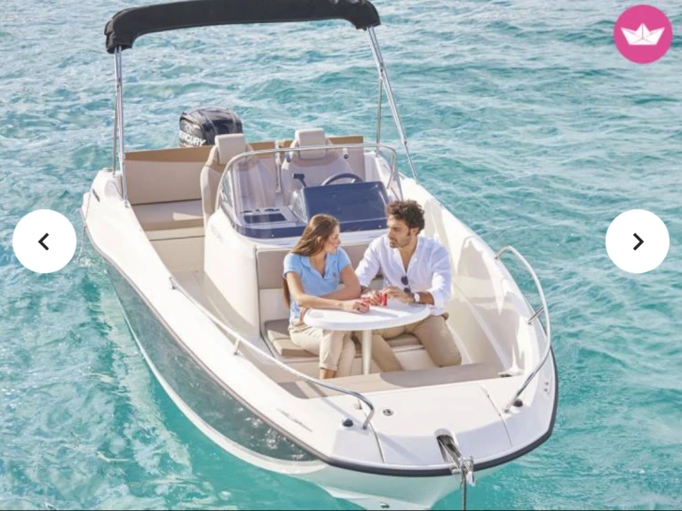 Motorboat to hire Mandelieu-la-Napoule at the best price