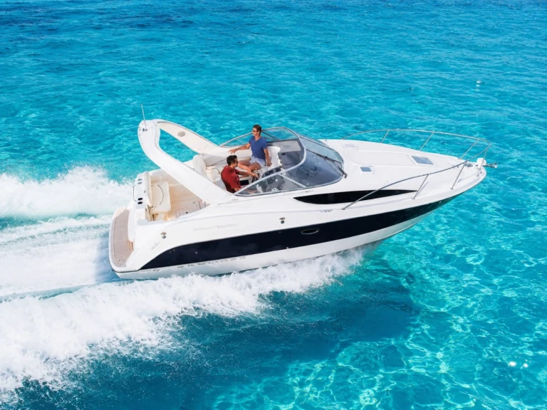 Yacht hire Nice cheap Bayliner 285 Cruiser