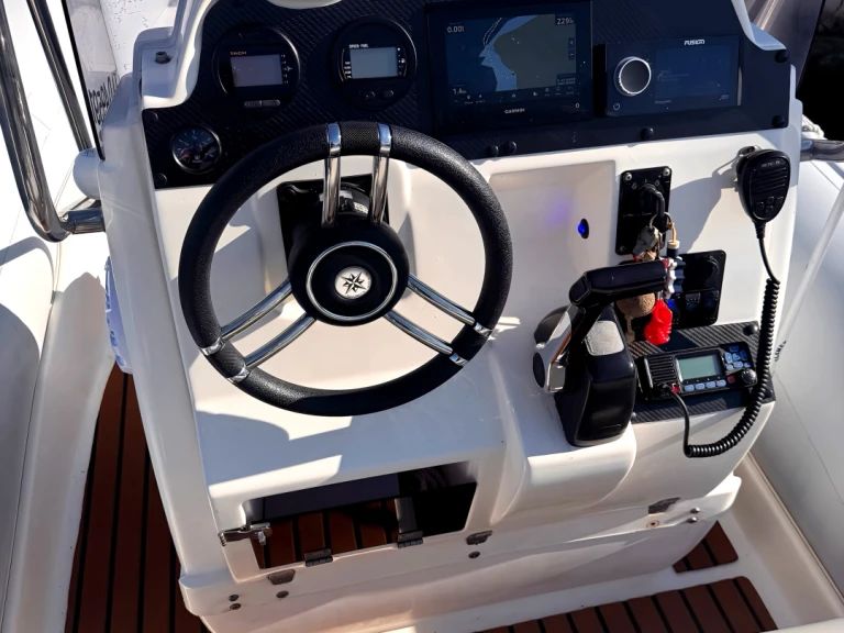 Yacht hire Bormes-les-Mimosas cheap 7 m