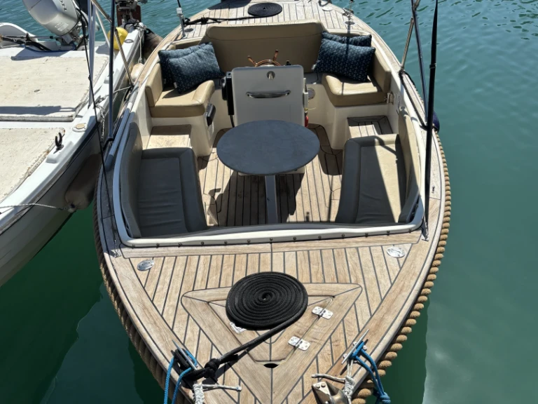Charter a A HELLAS Madalena in Faliraki on Samboat
