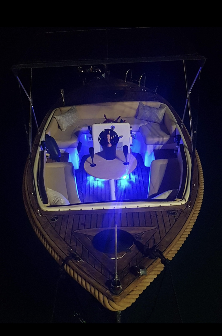 Motorboat to hire Faliraki at the best price