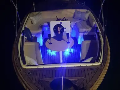 Motorboat to hire Faliraki at the best price