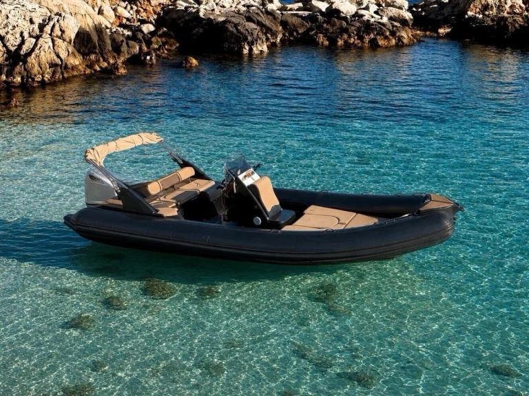 Hire RIB with or without skipper gomini Saint-Cyr-sur-Mer
