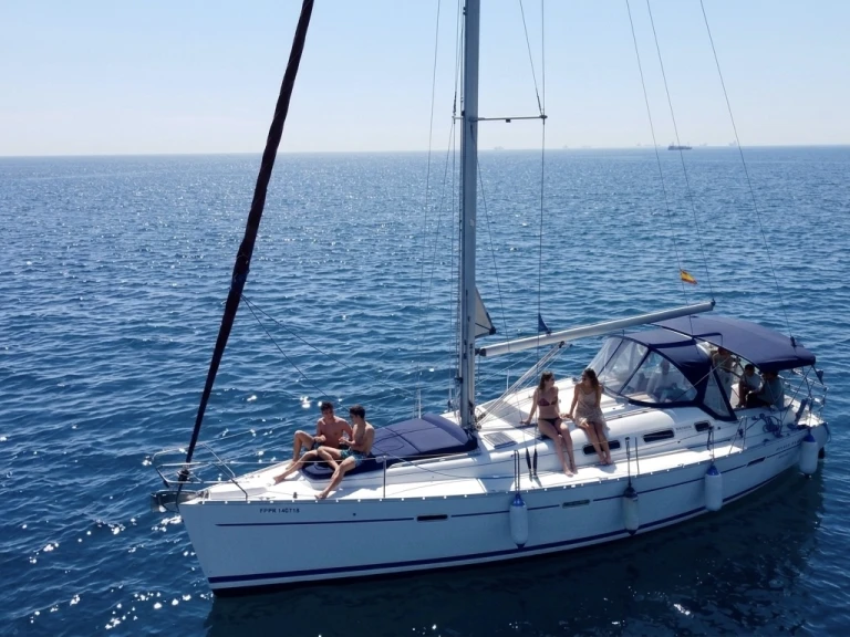 Hire a Bénéteau Oceanis 393 Clipper Barcelona