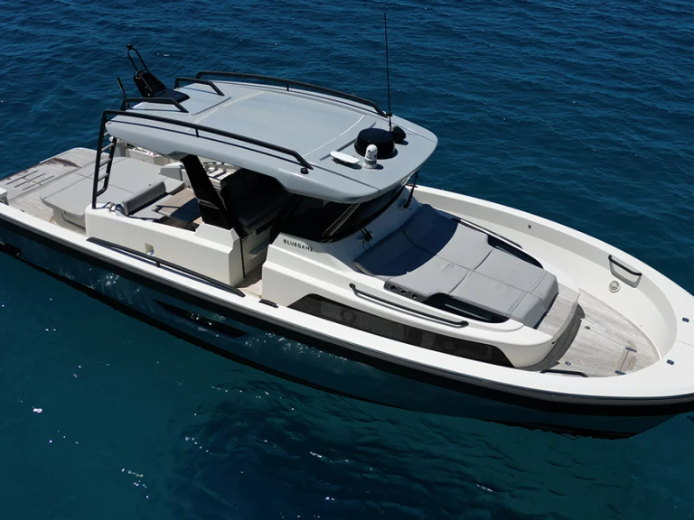 Yacht charter Port d'Andratx - blue game BG42 on SamBoat