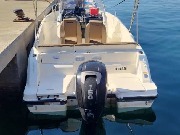 Charter a Quicksilver Activ 605 Open in Marseille on Samboat