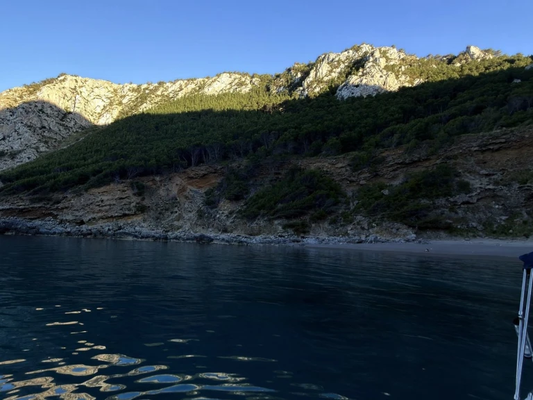 Hire Motorboat Arkos with a boat licence