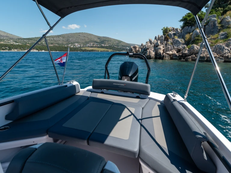 Hire Motorboat with or without skipper Axopar Split