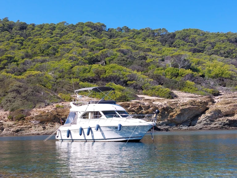Hire Motorboat with or without skipper Jeanneau Vieux Port de Cannes
