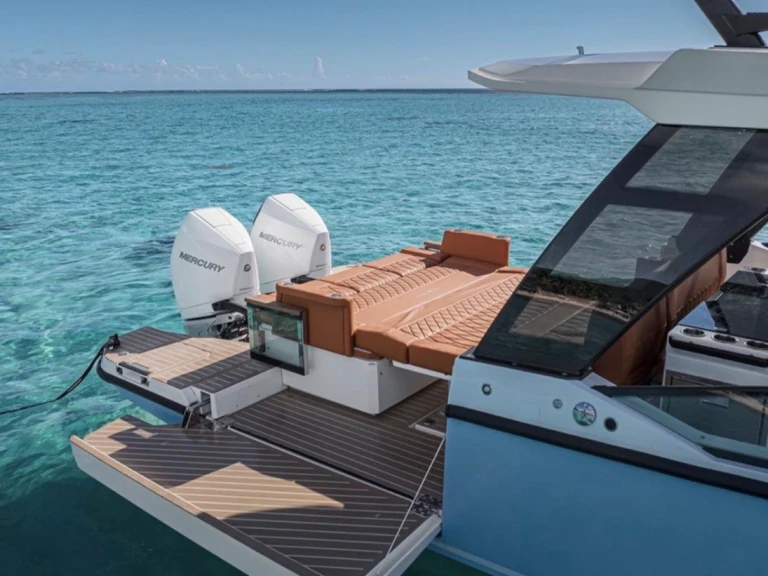 Yacht hire Antibes cheap Saxdor 320 GTO