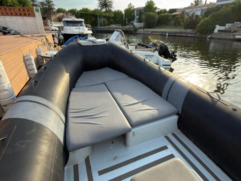 Hire RIB Alson with a boat licence