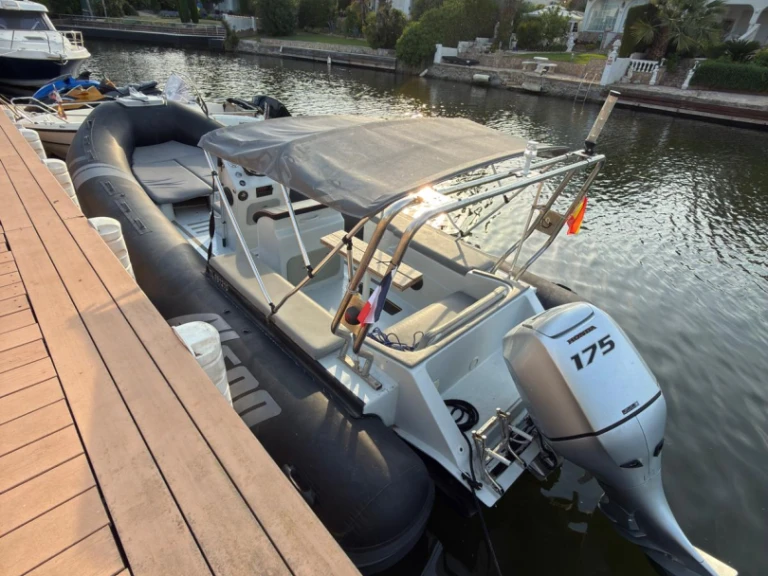 Yacht charter Empuriabrava - Alson Flash on SamBoat