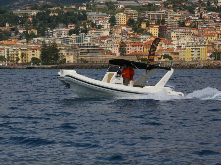 Yacht charter Sanremo - Nautica Led Nautica Led 680 on SamBoat