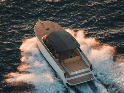 Hire a Felix 37 Felix 37 Makarska