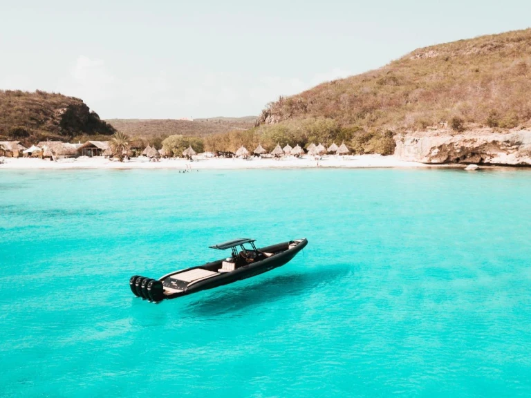 RIB to hire Baie de Figari at the best price