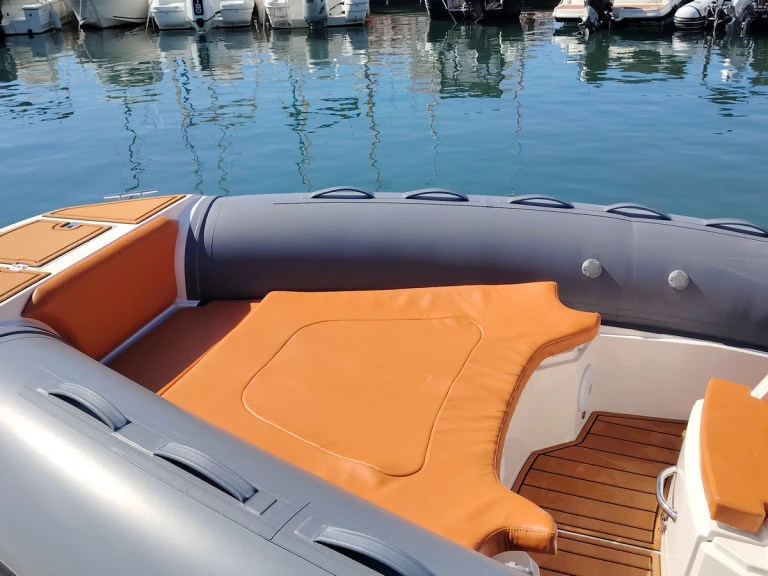 RIB hire in France - Tiger 750 TL
