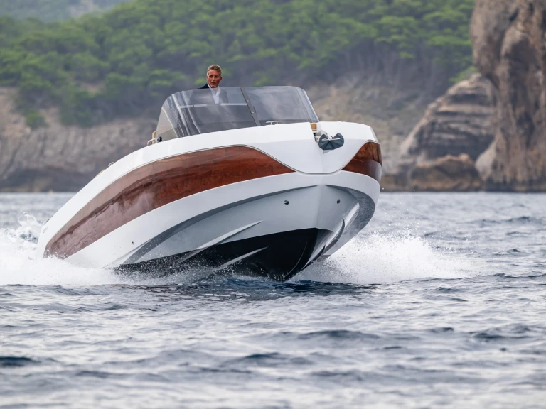 Yacht charter Llançà - Zephyr Zephyr 900 on SamBoat