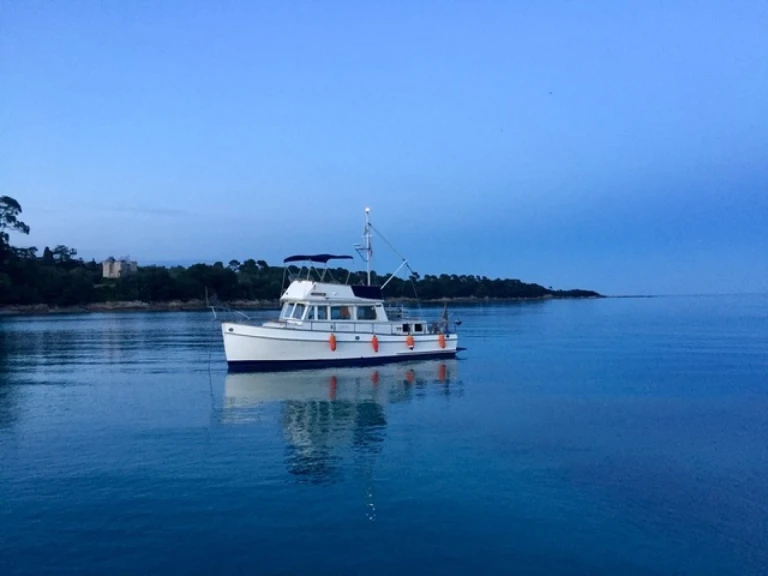 Yacht charter Cannes - Grand Banks Grand Banks 36 Classic on SamBoat