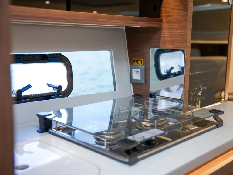 Hire a Jeanneau Cap Camarat 10.5 WA Dubrovnik