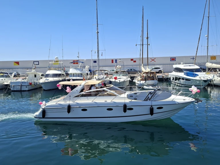 Hire Luxury Yacht with or without skipper Princess Marbella