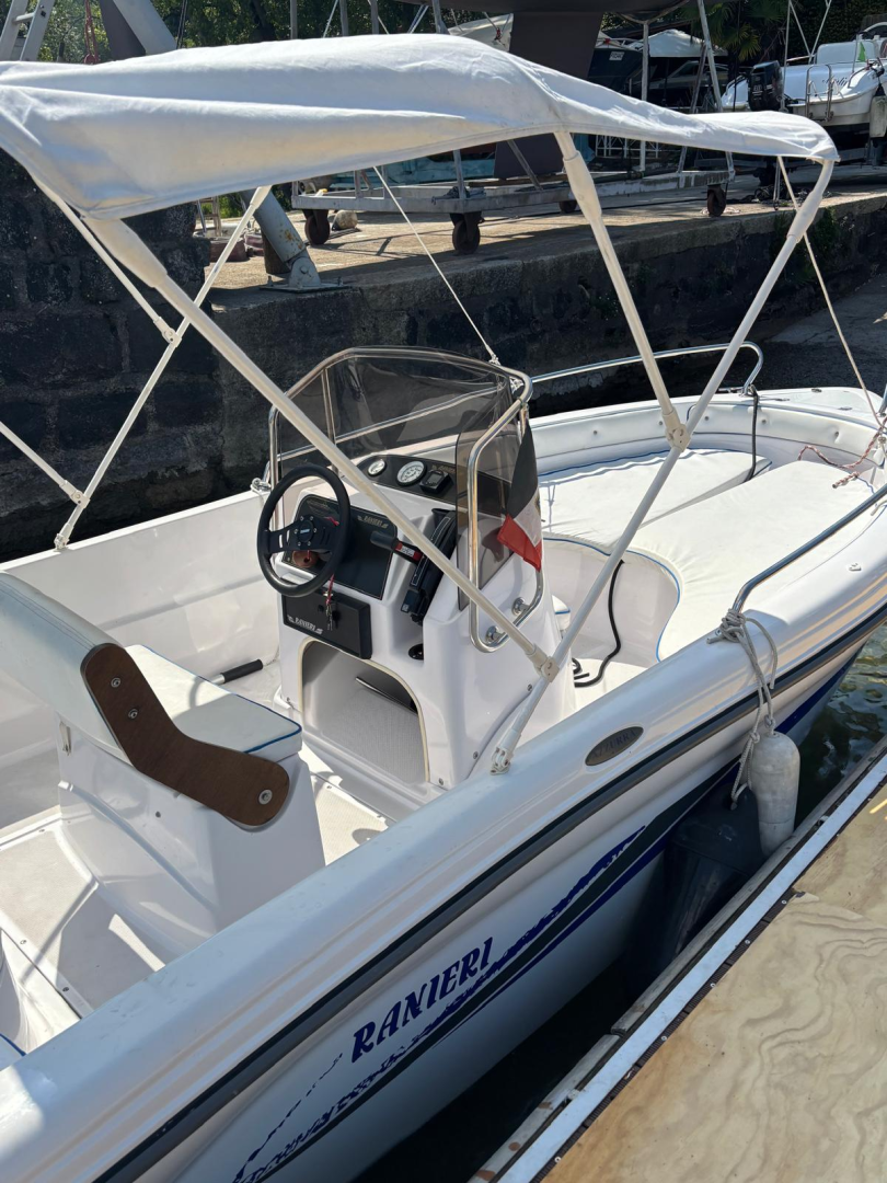 Hire Motorboat with or without skipper Ranieri Ghiffa