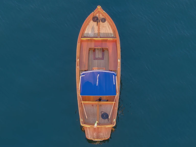 Hire Motorboat with or without skipper Custom Ghiffa