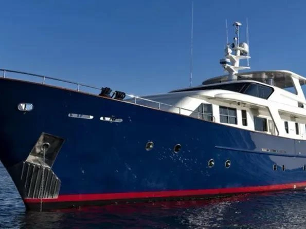 Hire Luxury Yacht with or without skipper  Seget Donji