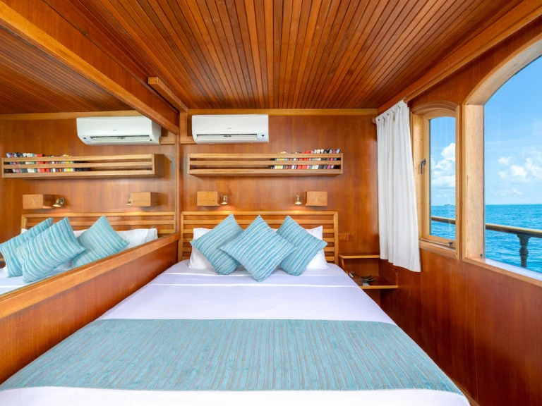  Dhoni 4 pax charter bareboat or skippered in  Malé