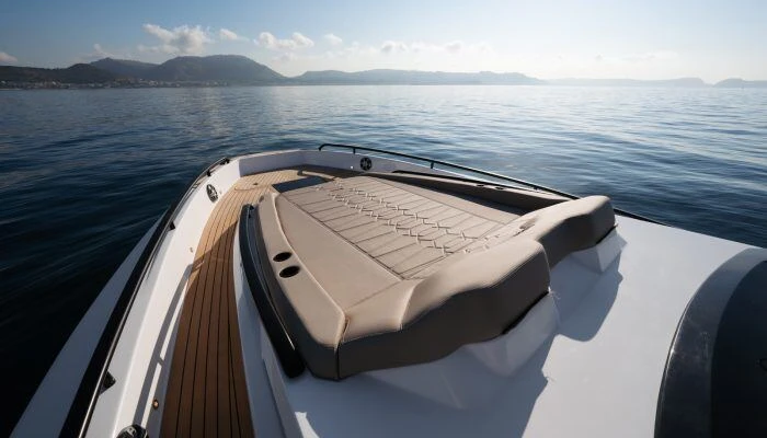 Motorboat hire in Poltu Quatu - Salpa Salpa Soleil 52