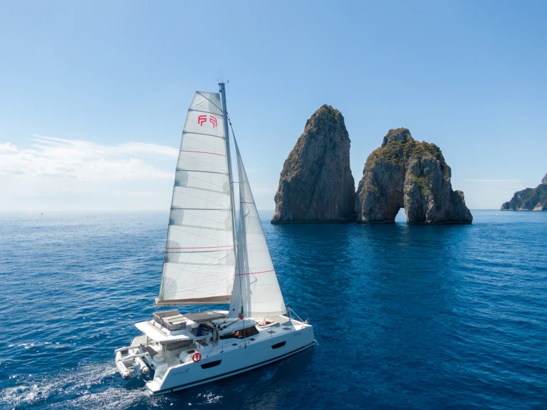 Yacht hire Castellammare di Stabia cheap Tanna 47