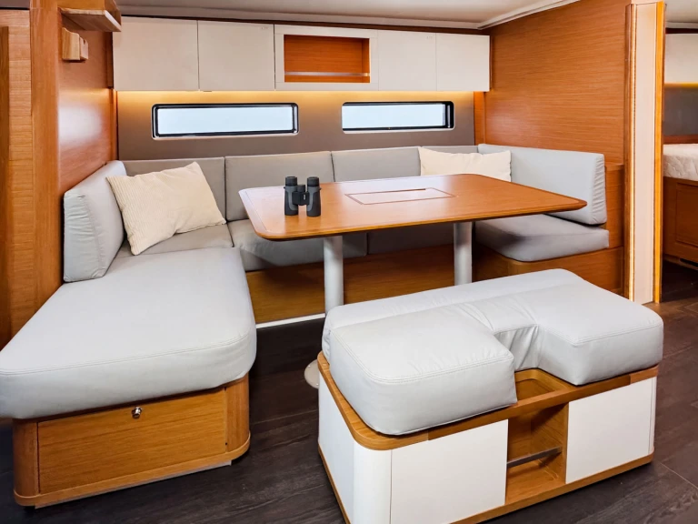 Yacht hire Castellammare di Stabia cheap Dufour 41