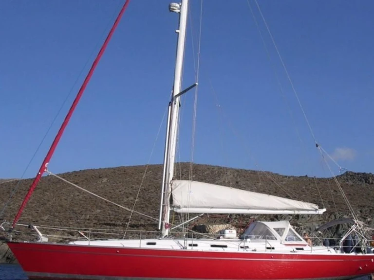 Sailboat to hire Paros (Island) at the best price