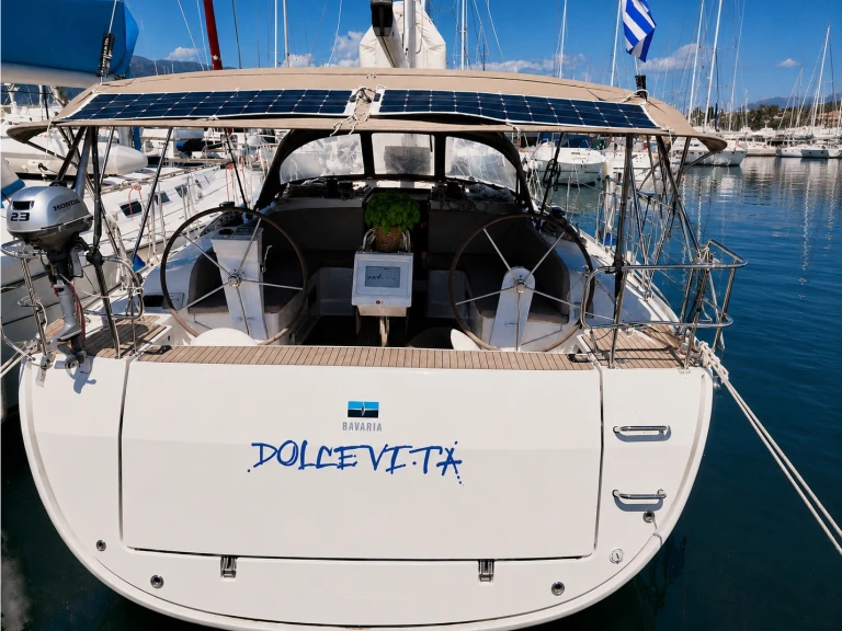 Sailboat to hire Gouvia at the best price