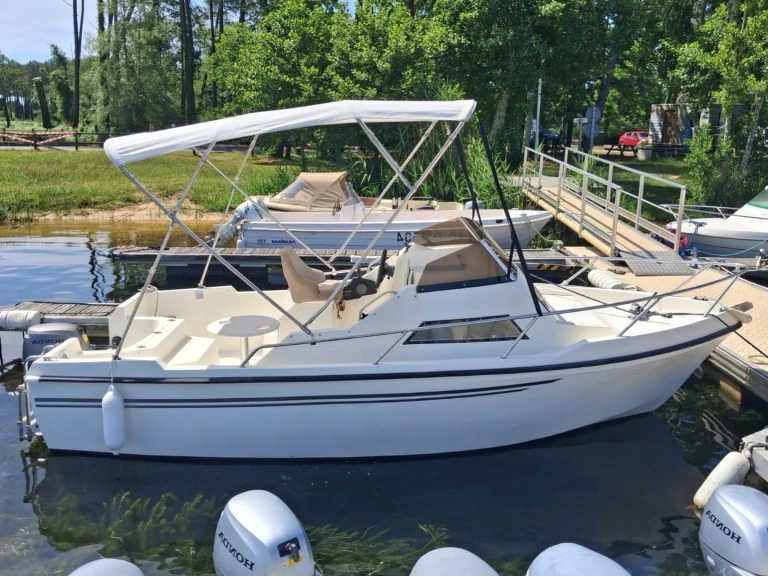 Motorboat hire in Sanguinet -  -