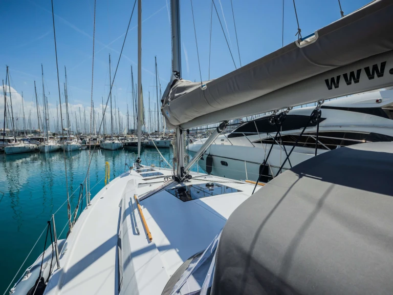 Charter a Hanse Hanse 460 in Biograd na Moru on Samboat