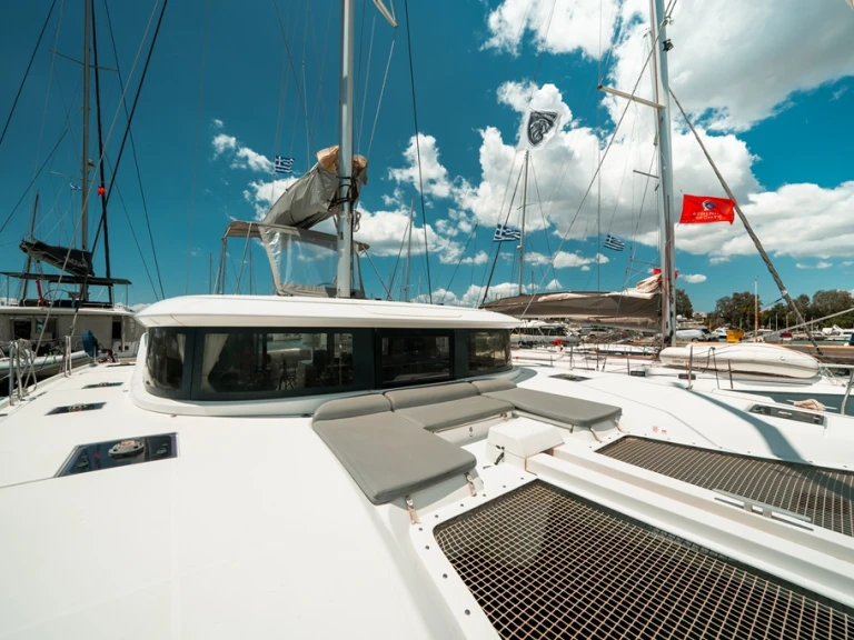 Yacht charter Néa Péramos - Lagoon Lagoon 46 on SamBoat
