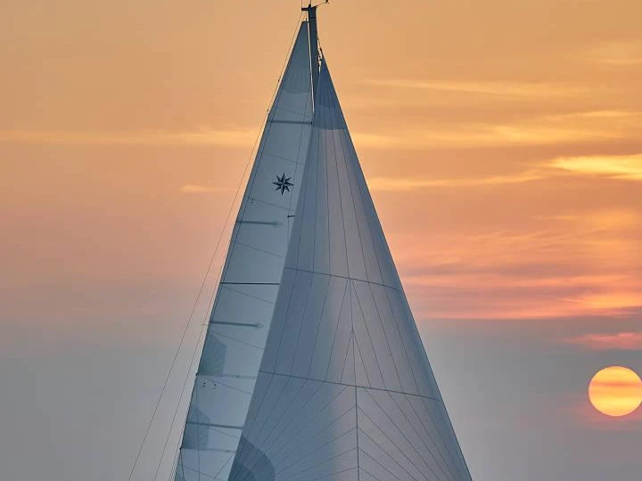 Hire Sailboat with or without skipper Jeanneau Marina deportiva de Menorca
