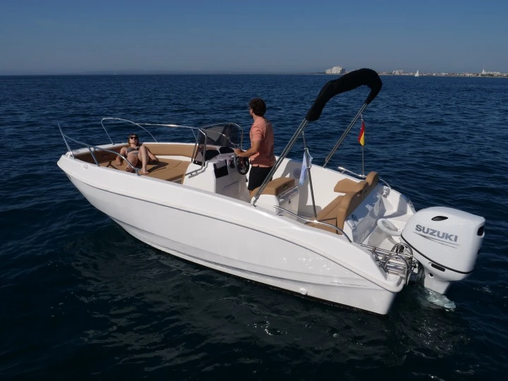 Charter a Cantiere Nautico Speedy Speedy Cayman 585 in Roses on Samboat