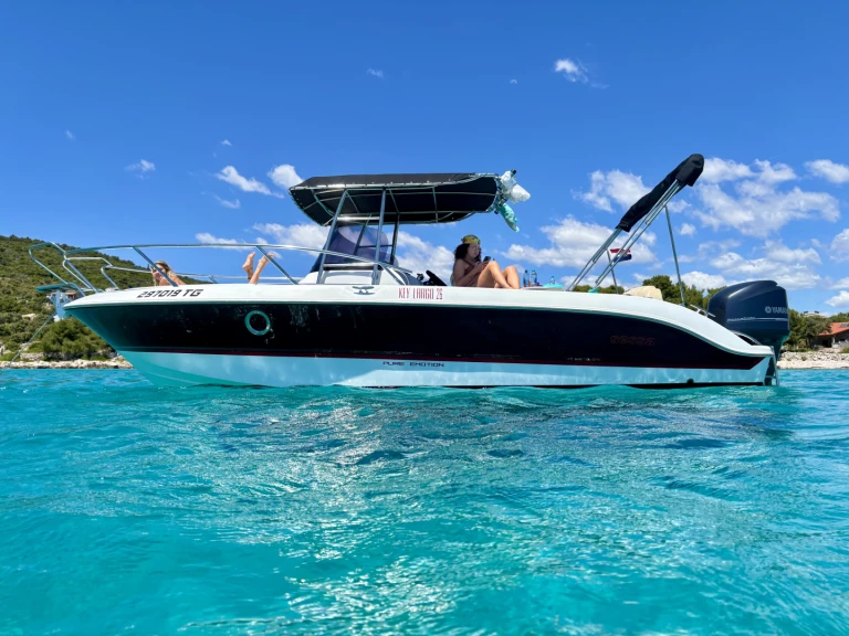 Motorboat to hire Trogir at the best price